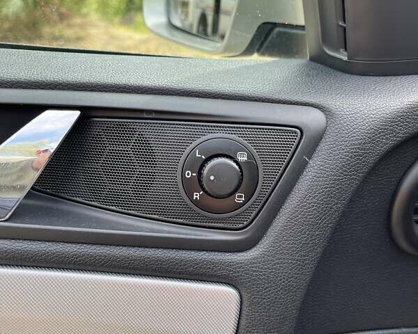 Бежевый Шкода Октавия, объемом двигателя 1.8 л и пробегом 239 тыс. км за 7000 $, фото 41 на Automoto.ua