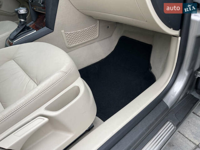 Бежевый Шкода Октавия, объемом двигателя 1.8 л и пробегом 159 тыс. км за 7499 $, фото 33 на Automoto.ua