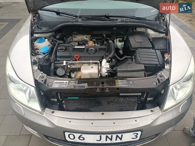 Бежевий Шкода Октавія, об'ємом двигуна 1.4 л та пробігом 217 тис. км за 6800 $, фото 26 на Automoto.ua