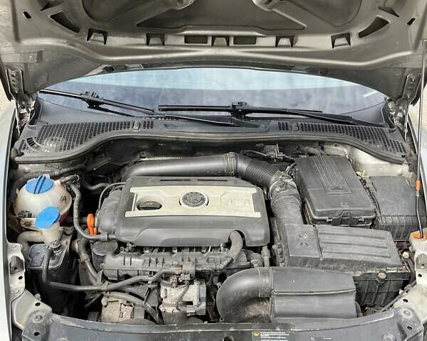 Бежевый Шкода Октавия, объемом двигателя 1.8 л и пробегом 239 тыс. км за 7000 $, фото 48 на Automoto.ua