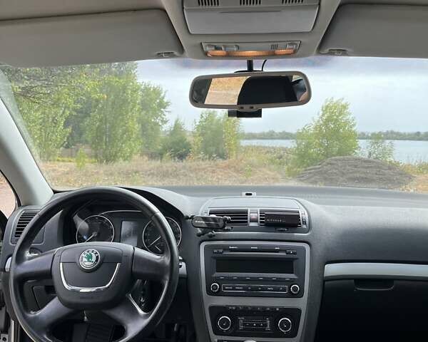 Бежевый Шкода Октавия, объемом двигателя 1.8 л и пробегом 239 тыс. км за 7000 $, фото 30 на Automoto.ua