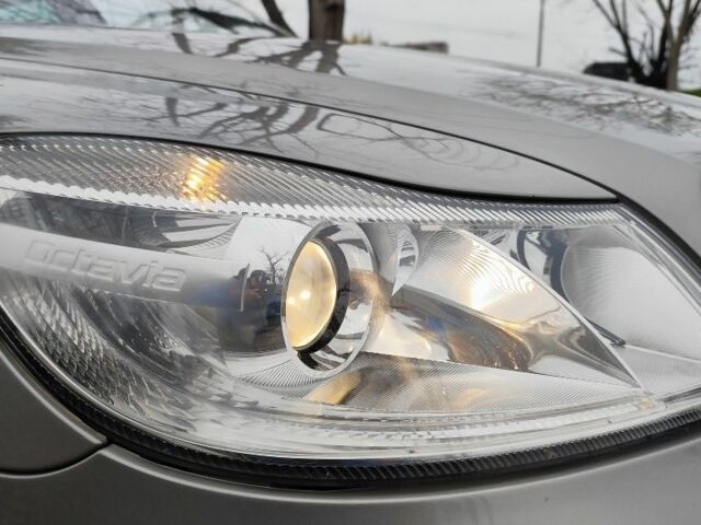 Бежевий Шкода Октавія, об'ємом двигуна 1.8 л та пробігом 198 тис. км за 7700 $, фото 9 на Automoto.ua