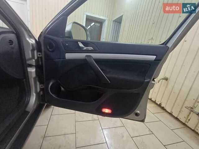 Бежевий Шкода Октавія, об'ємом двигуна 0 л та пробігом 197 тис. км за 8000 $, фото 14 на Automoto.ua