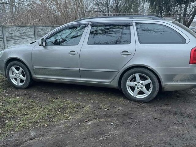 Бежевый Шкода Октавия, объемом двигателя 1.6 л и пробегом 280 тыс. км за 7500 $, фото 2 на Automoto.ua