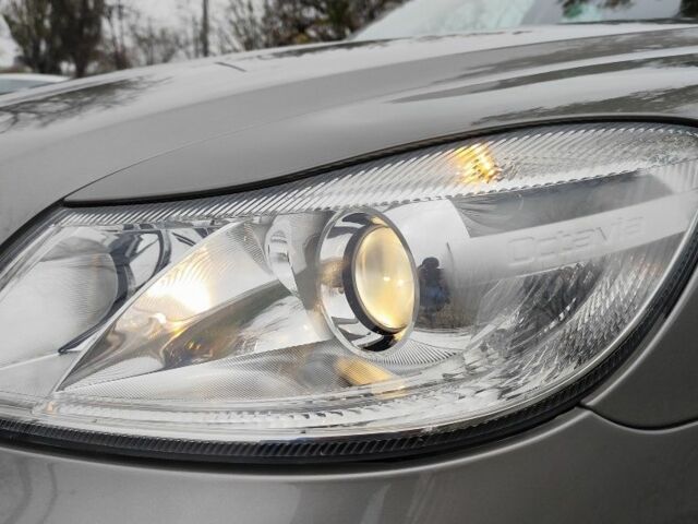 Бежевий Шкода Октавія, об'ємом двигуна 1.8 л та пробігом 198 тис. км за 7700 $, фото 7 на Automoto.ua