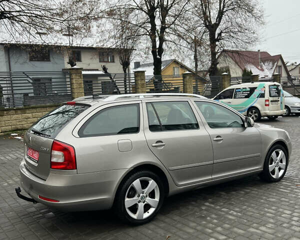 Бежевый Шкода Октавия, объемом двигателя 1.8 л и пробегом 280 тыс. км за 8000 $, фото 4 на Automoto.ua