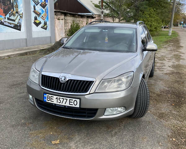 Бежевий Шкода Октавія, об'ємом двигуна 1.6 л та пробігом 237 тис. км за 7300 $, фото 1 на Automoto.ua