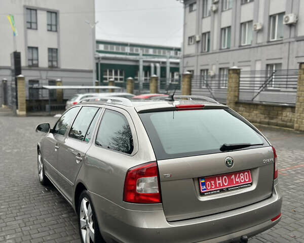 Бежевый Шкода Октавия, объемом двигателя 1.8 л и пробегом 280 тыс. км за 8000 $, фото 7 на Automoto.ua