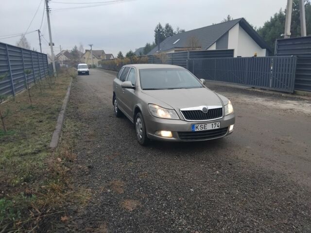 Бежевий Шкода Октавія, об'ємом двигуна 1.9 л та пробігом 400 тис. км за 3500 $, фото 1 на Automoto.ua