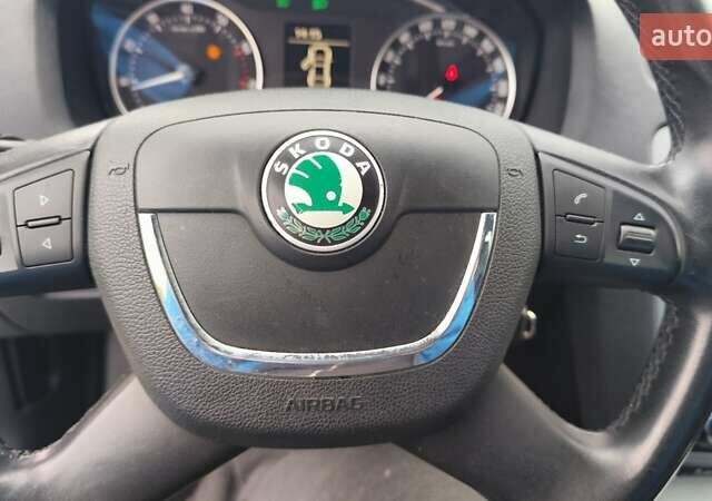 Бежевий Шкода Октавія, об'ємом двигуна 1.8 л та пробігом 198 тис. км за 7600 $, фото 26 на Automoto.ua