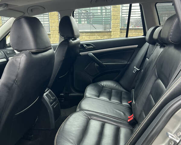 Бежевый Шкода Октавия, объемом двигателя 1.8 л и пробегом 280 тыс. км за 8000 $, фото 17 на Automoto.ua