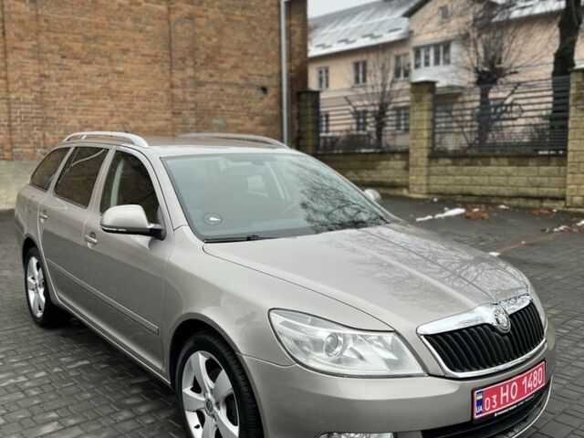 Бежевий Шкода Октавія, об'ємом двигуна 1.8 л та пробігом 280 тис. км за 8000 $, фото 1 на Automoto.ua