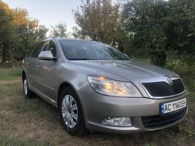 Бежевий Шкода Октавія, об'ємом двигуна 1.9 л та пробігом 226 тис. км за 7950 $, фото 1 на Automoto.ua