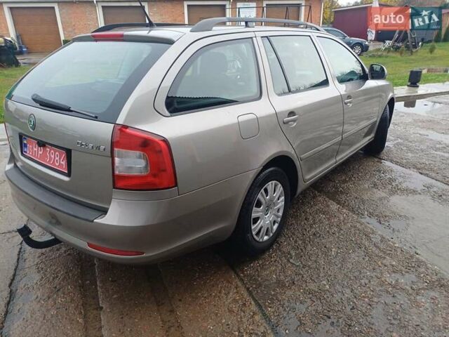 Бежевий Шкода Октавія, об'ємом двигуна 0 л та пробігом 197 тис. км за 8000 $, фото 10 на Automoto.ua