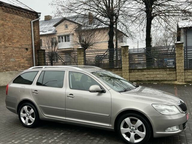 Бежевий Шкода Октавія, об'ємом двигуна 1.8 л та пробігом 280 тис. км за 8000 $, фото 7 на Automoto.ua