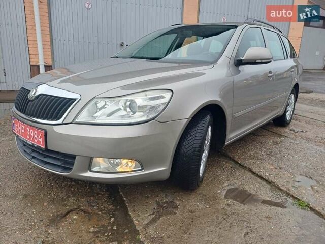 Бежевий Шкода Октавія, об'ємом двигуна 0 л та пробігом 197 тис. км за 8000 $, фото 4 на Automoto.ua