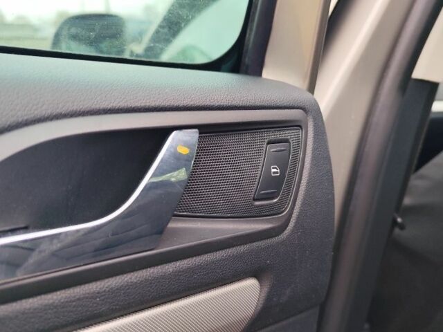 Бежевий Шкода Октавія, об'ємом двигуна 1.8 л та пробігом 198 тис. км за 7700 $, фото 15 на Automoto.ua