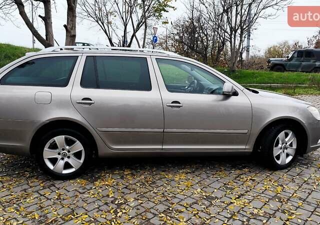 Бежевий Шкода Октавія, об'ємом двигуна 1.8 л та пробігом 198 тис. км за 7600 $, фото 5 на Automoto.ua