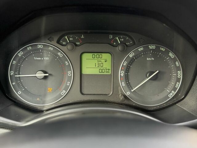 Бежевий Шкода Октавія, об'ємом двигуна 2 л та пробігом 250 тис. км за 3650 $, фото 13 на Automoto.ua