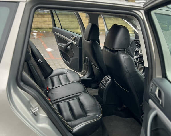 Бежевый Шкода Октавия, объемом двигателя 1.8 л и пробегом 280 тыс. км за 8000 $, фото 18 на Automoto.ua