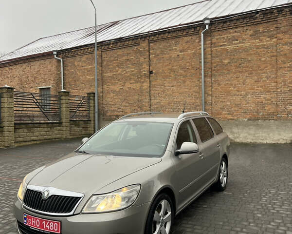 Бежевый Шкода Октавия, объемом двигателя 1.8 л и пробегом 280 тыс. км за 8000 $, фото 8 на Automoto.ua