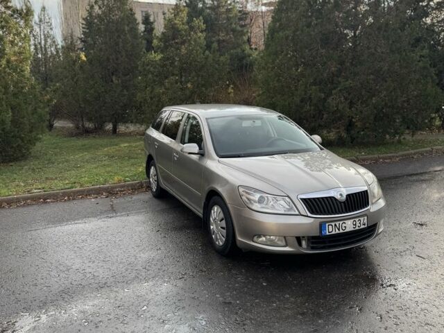 Бежевий Шкода Октавія, об'ємом двигуна 2 л та пробігом 250 тис. км за 3650 $, фото 3 на Automoto.ua