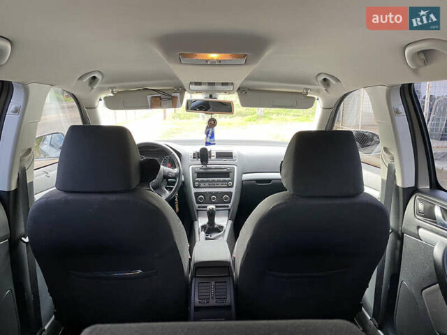 Бежевий Шкода Октавія, об'ємом двигуна 1.6 л та пробігом 237 тис. км за 7300 $, фото 7 на Automoto.ua