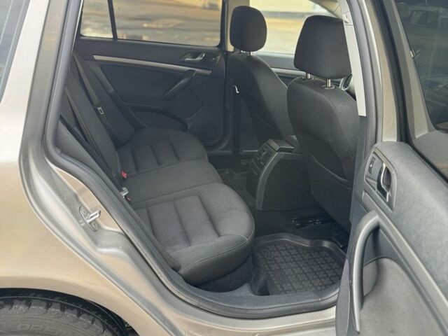 Бежевий Шкода Октавія, об'ємом двигуна 2 л та пробігом 250 тис. км за 3650 $, фото 17 на Automoto.ua