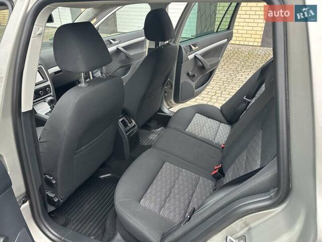 Бежевий Шкода Октавія, об'ємом двигуна 1.8 л та пробігом 239 тис. км за 8150 $, фото 25 на Automoto.ua