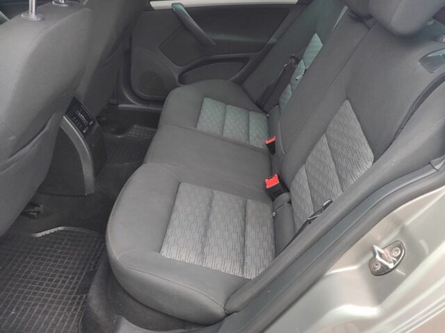 Бежевый Шкода Октавия, объемом двигателя 1 л и пробегом 136 тыс. км за 7600 $, фото 7 на Automoto.ua