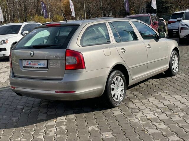 Бежевый Шкода Октавия, объемом двигателя 1.4 л и пробегом 214 тыс. км за 7400 $, фото 6 на Automoto.ua