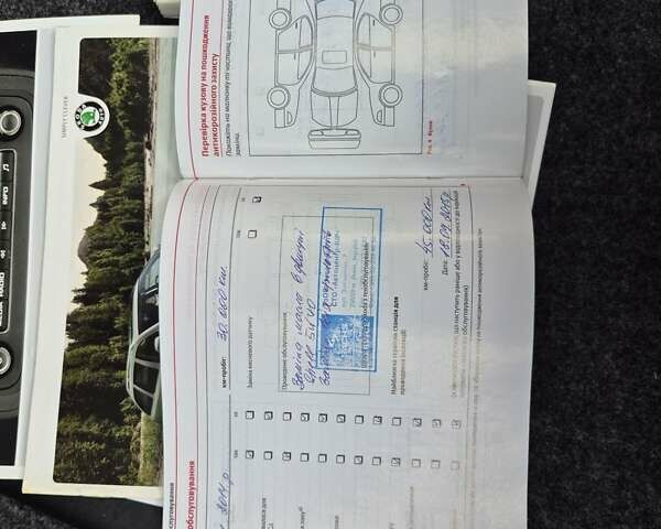 Бежевый Шкода Октавия, объемом двигателя 1.6 л и пробегом 127 тыс. км за 9800 $, фото 72 на Automoto.ua