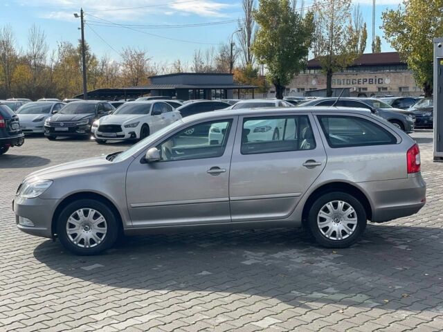 Бежевый Шкода Октавия, объемом двигателя 1.4 л и пробегом 214 тыс. км за 7400 $, фото 3 на Automoto.ua