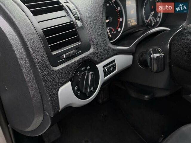 Бежевый Шкода Октавия, объемом двигателя 1.6 л и пробегом 218 тыс. км за 7300 $, фото 10 на Automoto.ua