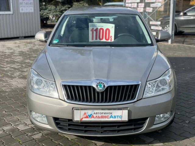 Бежевый Шкода Октавия, объемом двигателя 1.4 л и пробегом 214 тыс. км за 7400 $, фото 1 на Automoto.ua