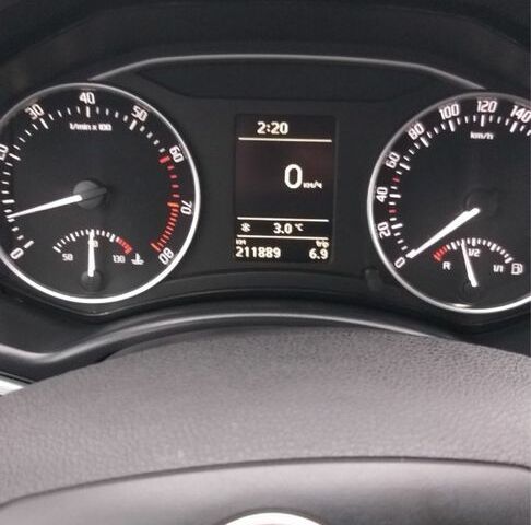 Бежевый Шкода Октавия, объемом двигателя 0 л и пробегом 200 тыс. км за 8900 $, фото 6 на Automoto.ua