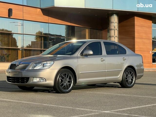 Бежевый Шкода Октавия, объемом двигателя 1.2 л и пробегом 190 тыс. км за 6900 $, фото 6 на Automoto.ua