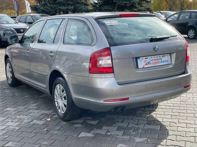 Бежевый Шкода Октавия, объемом двигателя 1.4 л и пробегом 214 тыс. км за 7400 $, фото 4 на Automoto.ua