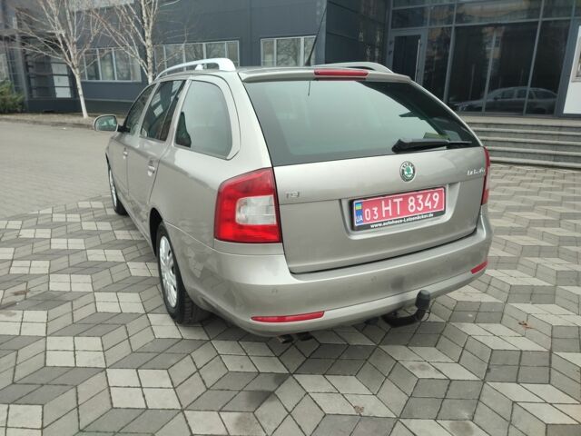 Бежевый Шкода Октавия, объемом двигателя 1 л и пробегом 136 тыс. км за 7600 $, фото 3 на Automoto.ua