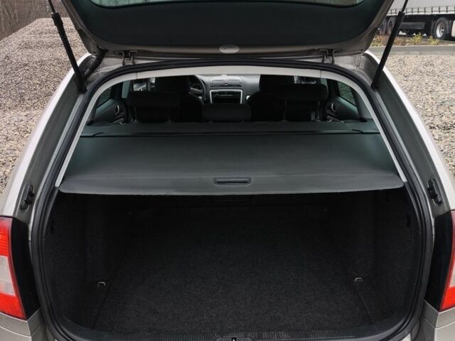 Бежевый Шкода Октавия, объемом двигателя 1.6 л и пробегом 218 тыс. км за 7300 $, фото 13 на Automoto.ua