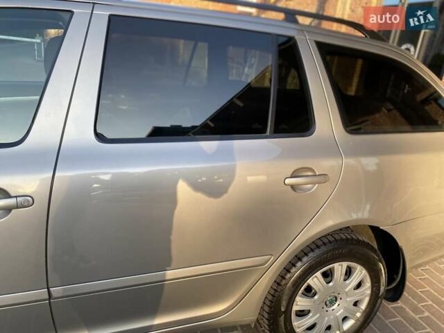 Бежевий Шкода Октавія, об'ємом двигуна 1.6 л та пробігом 120 тис. км за 8200 $, фото 13 на Automoto.ua