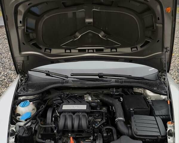 Бежевый Шкода Октавия, объемом двигателя 1.6 л и пробегом 218 тыс. км за 7300 $, фото 9 на Automoto.ua