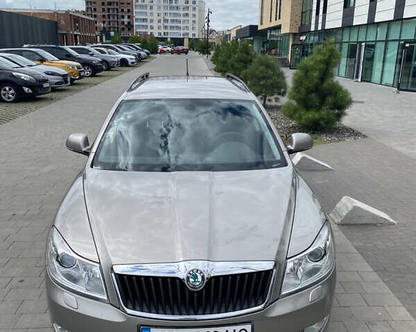 Бежевий Шкода Октавія, об'ємом двигуна 1.8 л та пробігом 231 тис. км за 9100 $, фото 3 на Automoto.ua