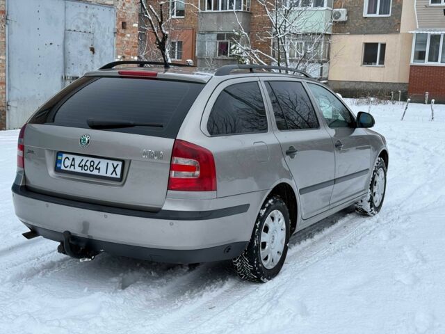 Бежевый Шкода Октавия, объемом двигателя 1.6 л и пробегом 199 тыс. км за 7500 $, фото 4 на Automoto.ua