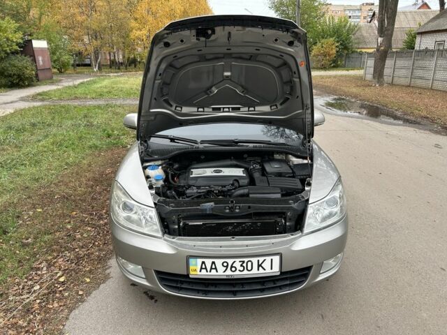 Шкода Октавія 2011 у Полтаві на Automoto.ua Бежевий Шкода Октавія, об'ємом двигуна 1.8 л та пробігом 301 тис. км за 6700 $, фото 10 на Automoto.ua