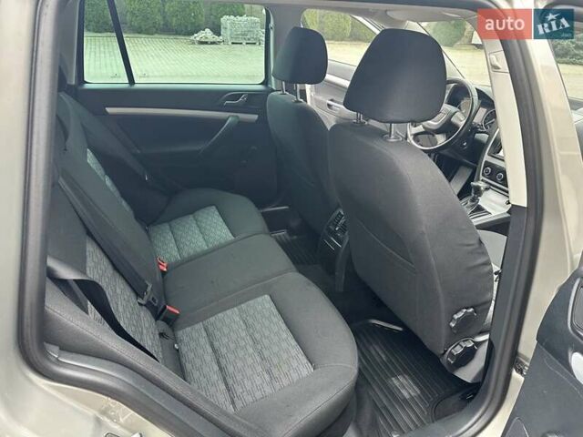 Бежевий Шкода Октавія, об'ємом двигуна 1.8 л та пробігом 239 тис. км за 8150 $, фото 26 на Automoto.ua