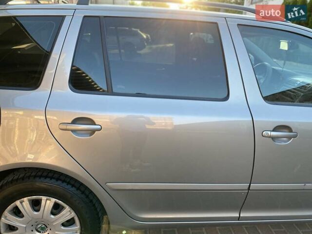 Бежевий Шкода Октавія, об'ємом двигуна 1.6 л та пробігом 120 тис. км за 8200 $, фото 11 на Automoto.ua