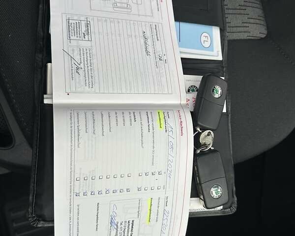 Бежевий Шкода Октавія, об'ємом двигуна 1.8 л та пробігом 239 тис. км за 8150 $, фото 31 на Automoto.ua