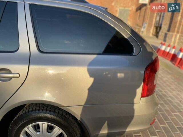 Бежевий Шкода Октавія, об'ємом двигуна 1.6 л та пробігом 120 тис. км за 8200 $, фото 19 на Automoto.ua