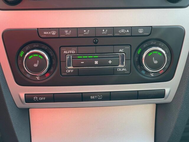 Бежевый Шкода Октавия, объемом двигателя 1.4 л и пробегом 214 тыс. км за 7400 $, фото 11 на Automoto.ua